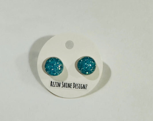 Blue 8-10 mm Rezin Stud Earringz