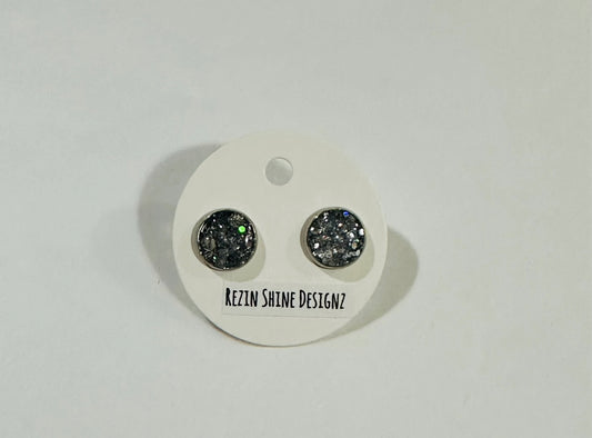 Silver 8-10 mm Rezin Stud Earringz